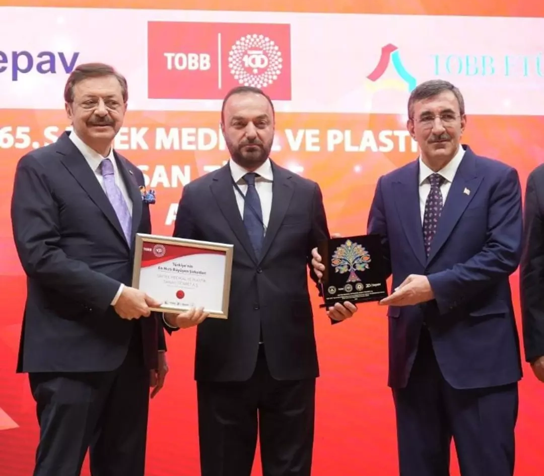 1200xauto-1-69a18ed57.webp (154 KB)